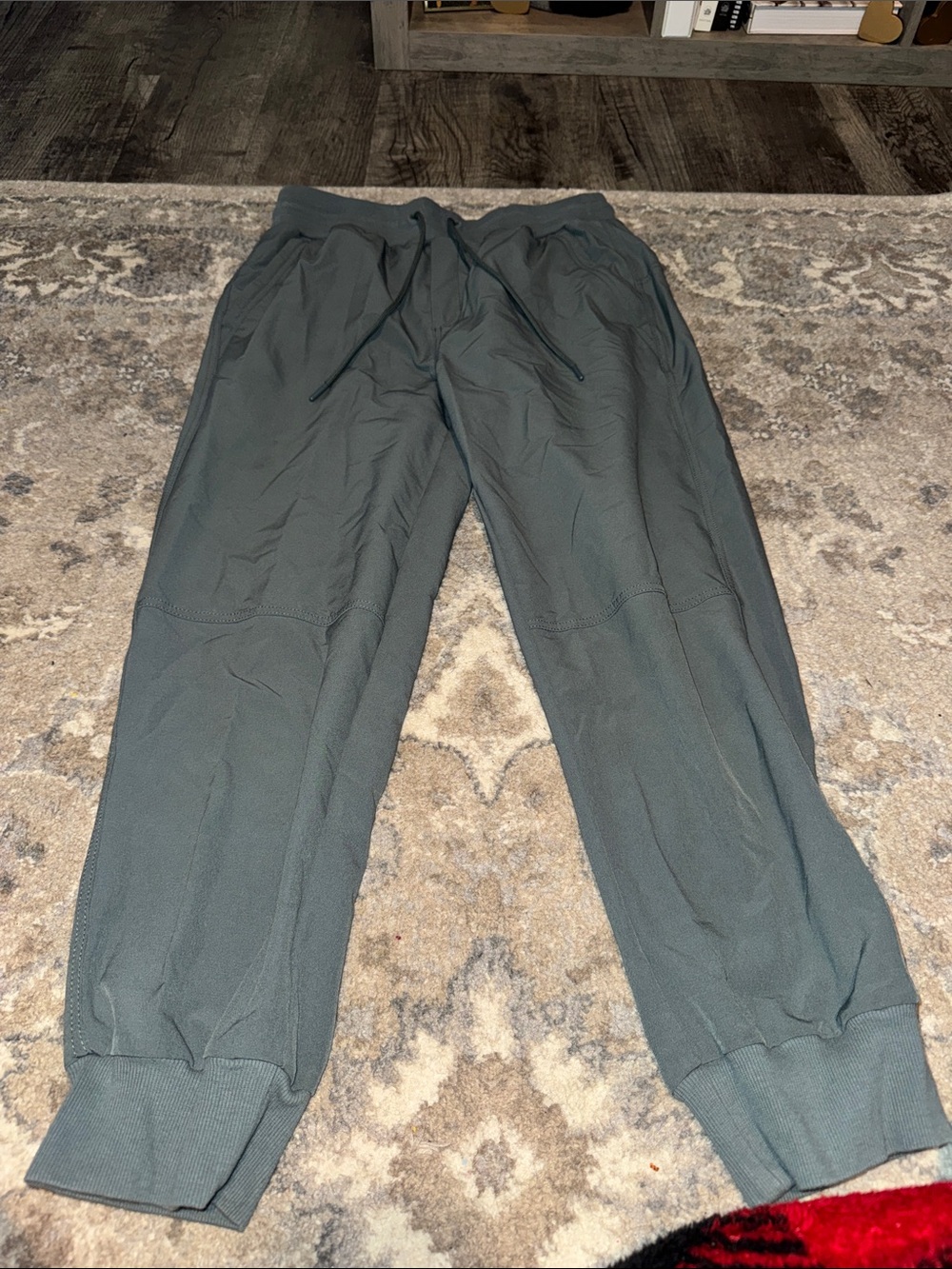 Men's Drawstring Jogger Pants in Dark Green